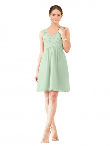 Cheap v-Neckline Short Knee Length Chiffon Bridesmaid Dress